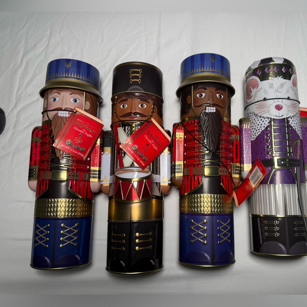 The Silver Crane The Nutcracker Tin w/ cookies (price is per can. Not the set)